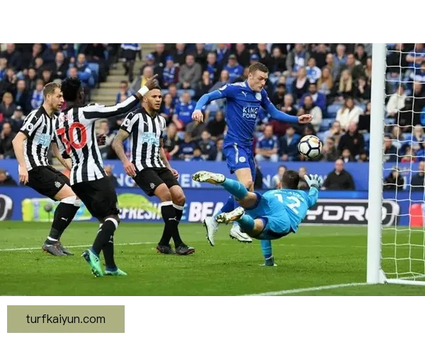 滕哈赫防守端提升点：体系优化与球员执行力成关键